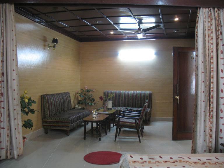 Hotel Rest Inn 勒克瑙 外观 照片